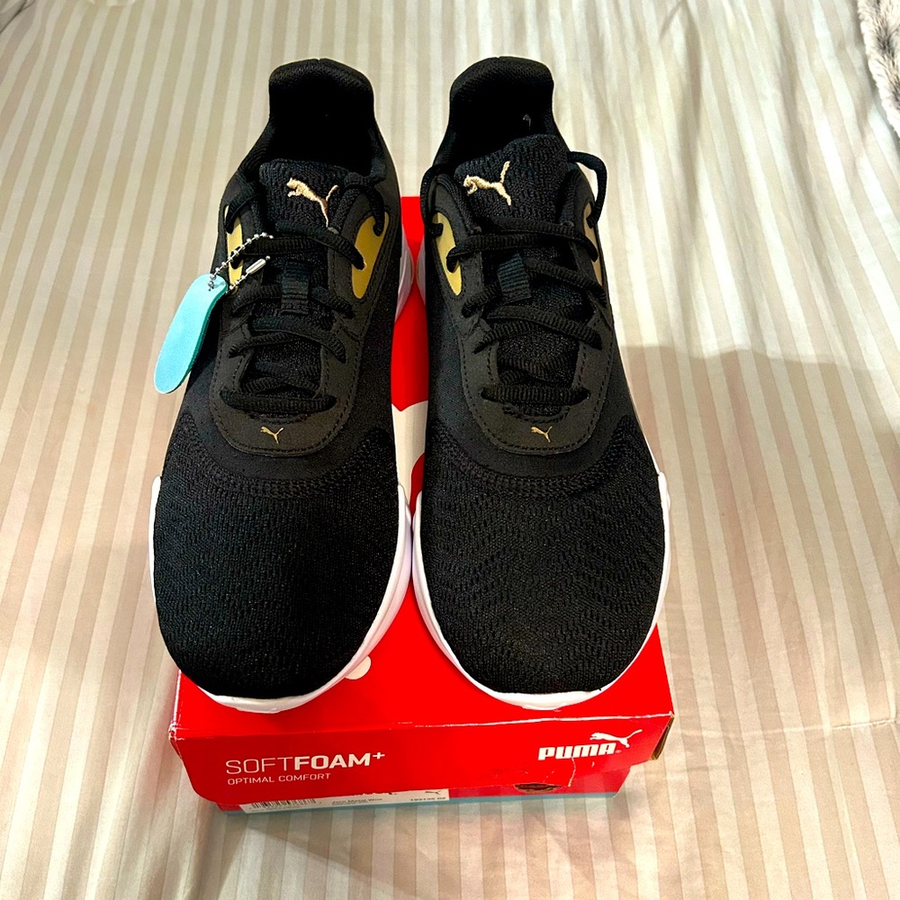 Puma Jaro Metal Tennis Shoes, Women’s Size 9, Memory Foam Sole, Black & Gold
